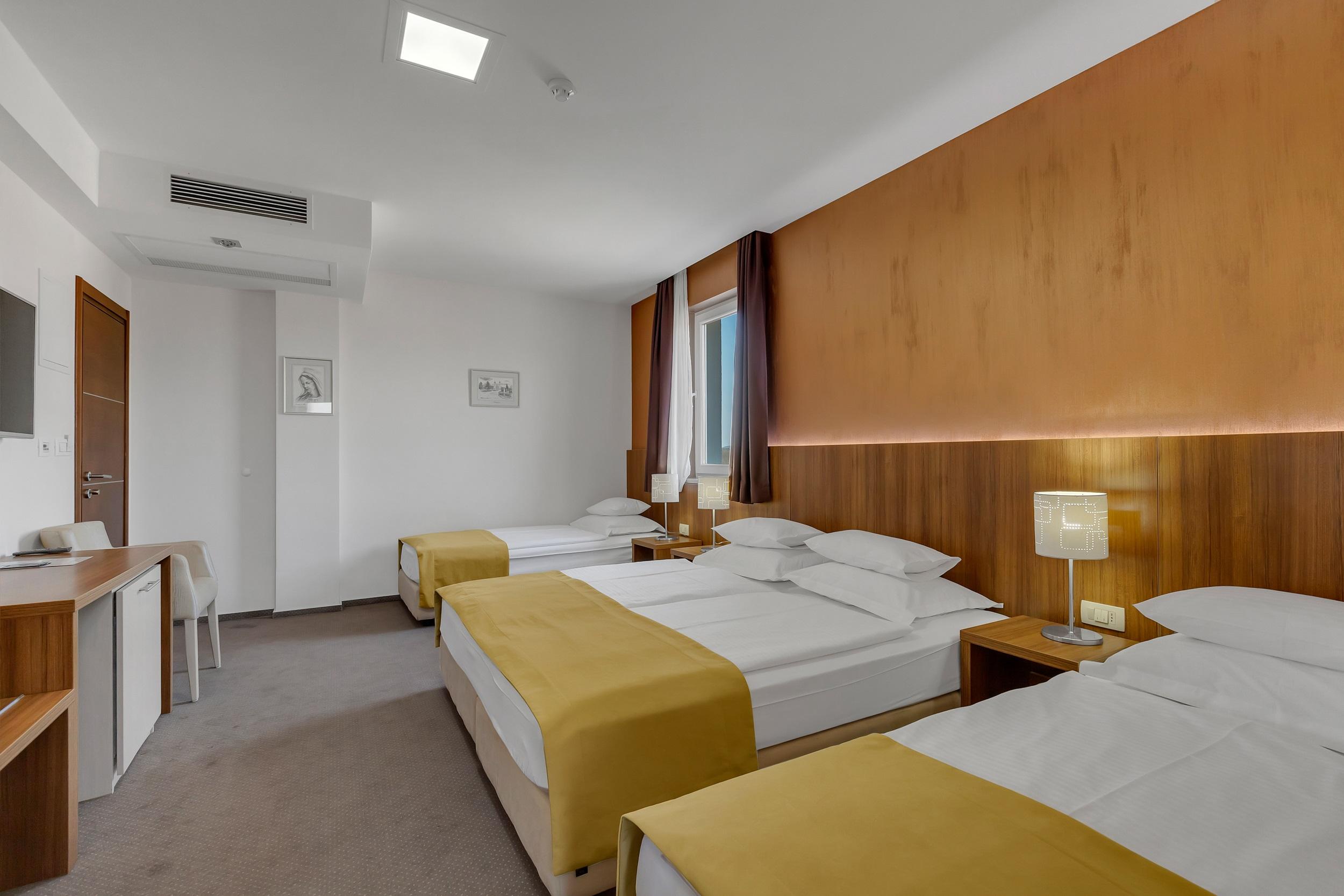 Međugorje Hotel Marconi מראה חיצוני תמונה