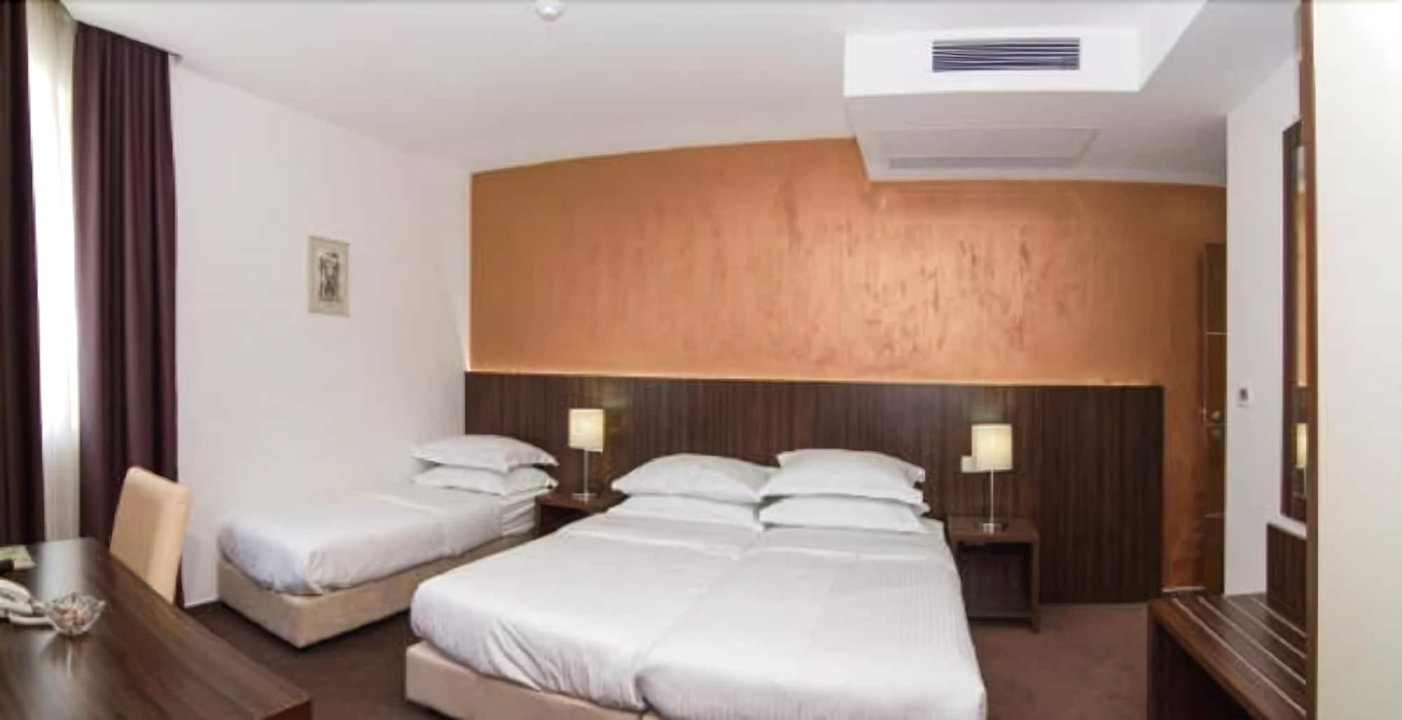 Međugorje Hotel Marconi מראה חיצוני תמונה
